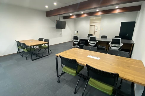 ハウスドゥ石和温泉駅前通り