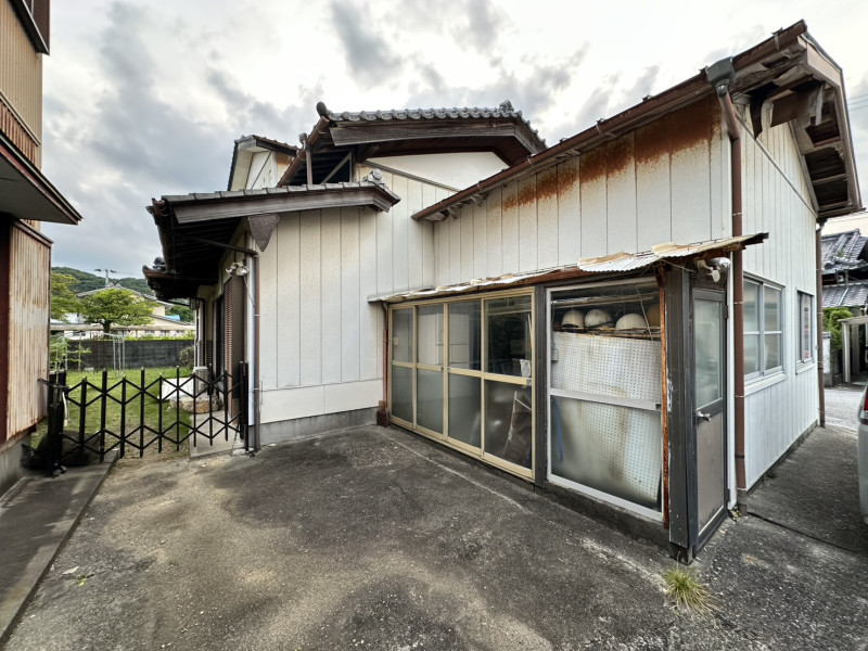 使用感はありません、とはいえ中古品です 高知市長浜 中古一戸建て | イエ楽×ヤマダ不動産 | 高知市の中古戸建
