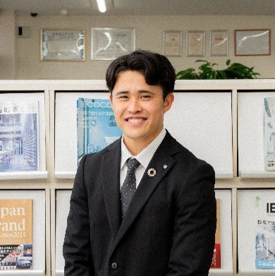 小柳 瞭人